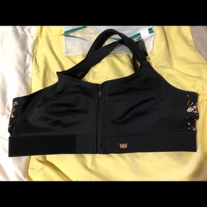 New with tags SHEFIT luxe 2 bra